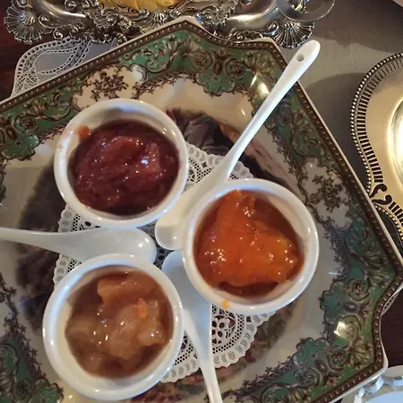 Al Re تشيزينا